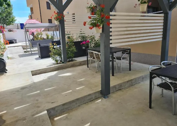 Patricija-apartmani Daire *